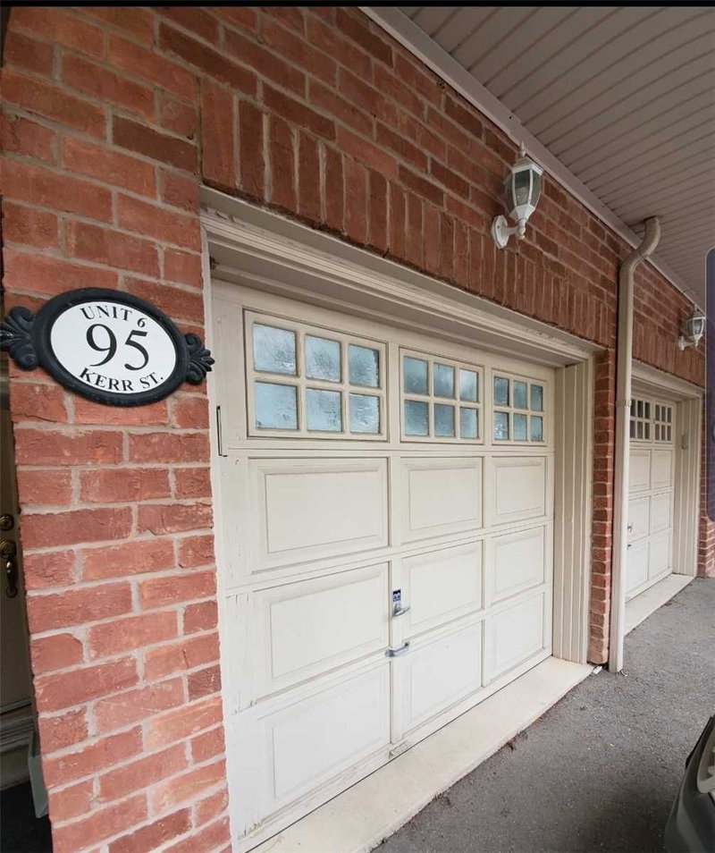 86 Lakeshore Rd W, Oakville, L6K1E1 | Image 2