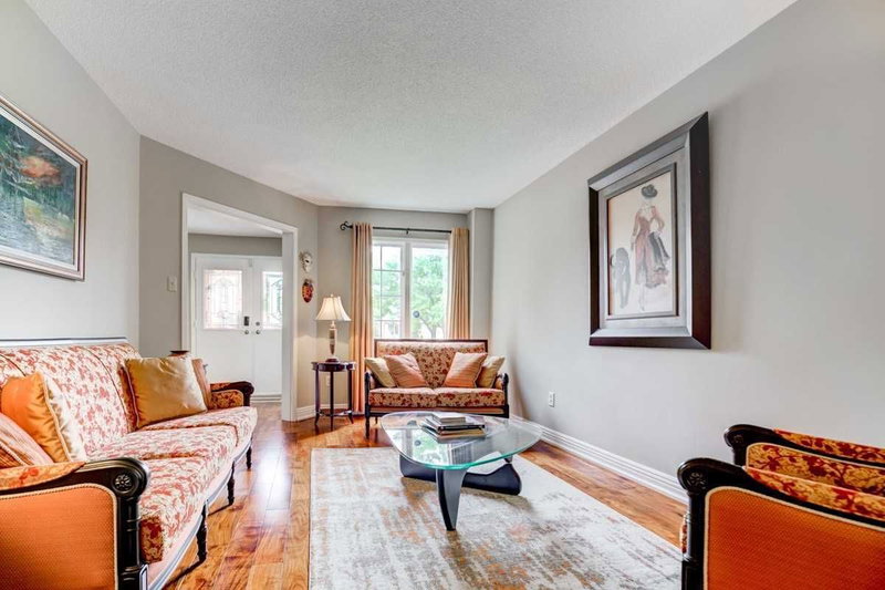 2636 Credit Valley Rd, Mississauga, L5M4J6 | Image 3