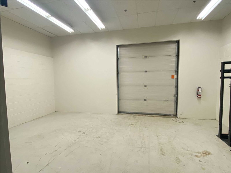 206 - 1075 North Service Rd W, Oakville, L6M3E3 | Image 2