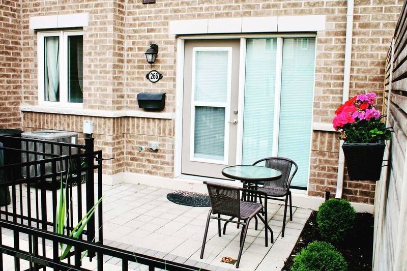 266 - 250 Sunny Meadow Blvd, Brampton, L6R 3Y6 | Image 2