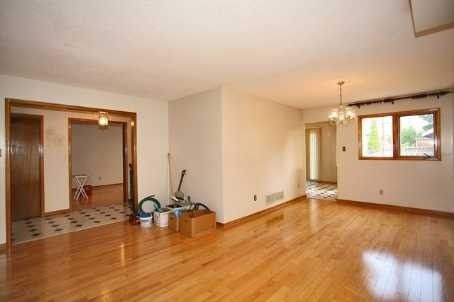 Upper - 4461 Weymouth Commons Cres, Mississauga, L5R1P5 | Image 3
