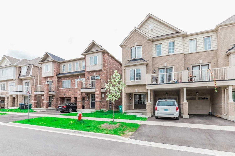 23 Francesco St, Brampton, L7A 4N6 | Image 3