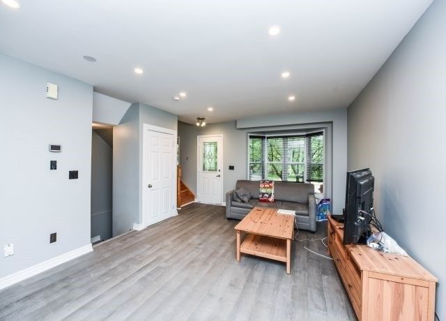 308 Elderberry St, Orangeville, L9W4Z6 | Image 2