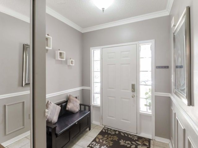 33 Baha Cres, Brampton, L7A2J3 | Image 2