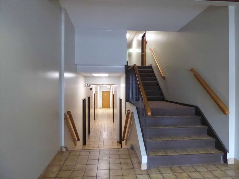 201 - 72 Mill St, Halton Hills, L7G2C9 | Image 3