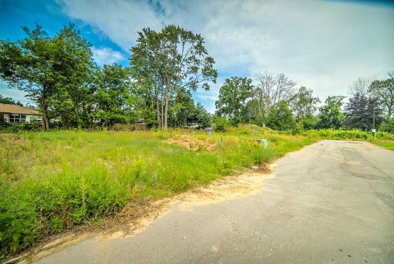 Lot 8 - 197 Mateo Pl, Mississauga, L5A2K4 | Image 3