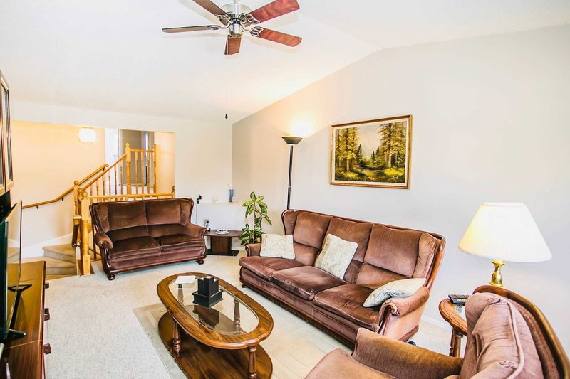 4313 Lee Dr, Mississauga, L4W4A9 | Image 3