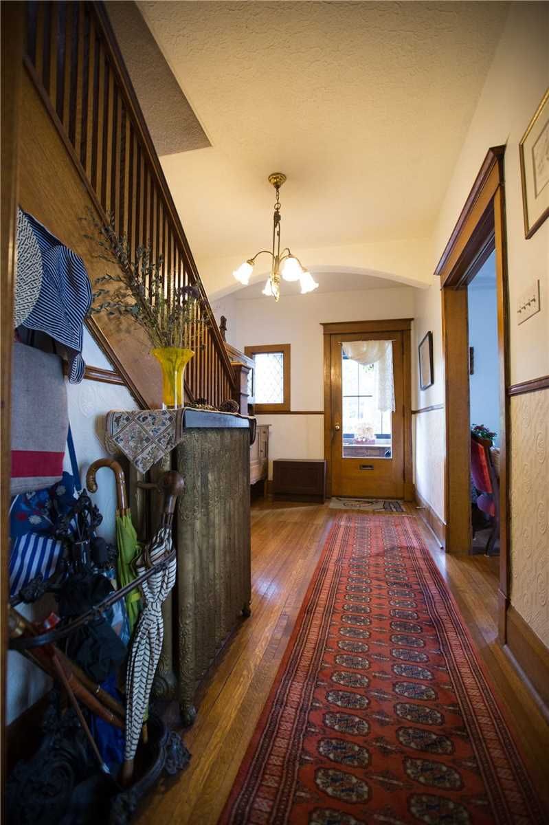 1 Algonquin Ave, Toronto, M6R 1K6 | Image 2