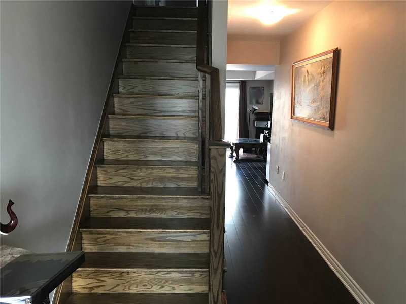 40 Donomore Dr, Brampton, L7A0S7 | Image 2