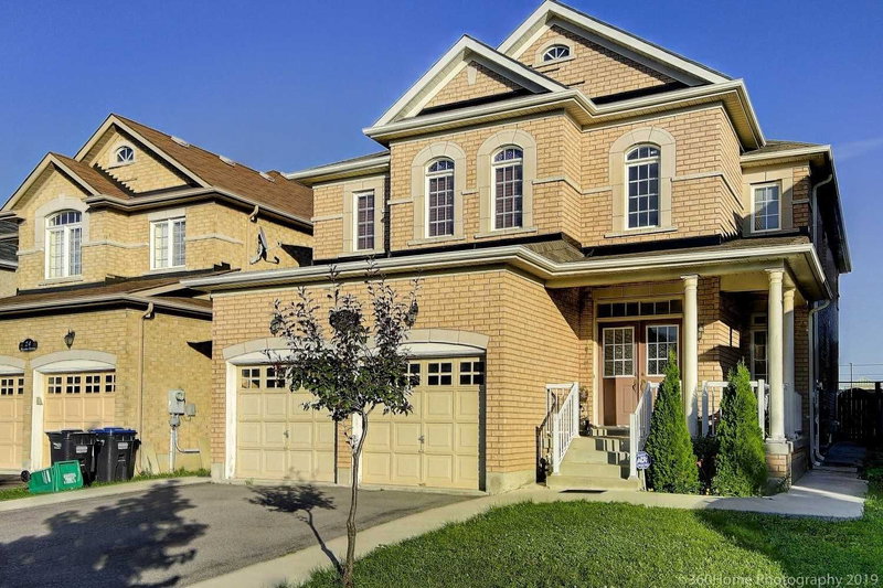 26 Messina Ave, Brampton, L6Y0M8 | Image 2