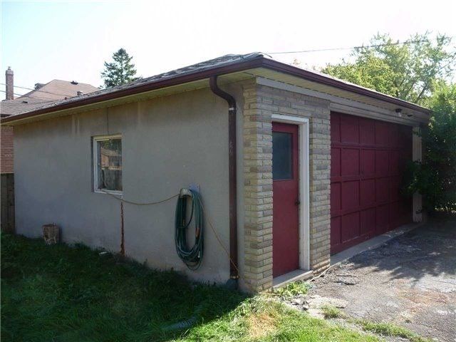 99 Twenty Seventh St, Toronto, M8W2X6 | Image 3