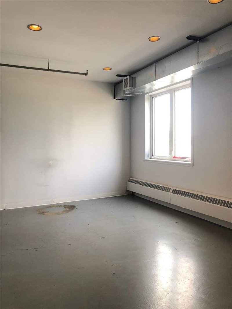 204 - 105 Brockhouse Rd, Toronto, M8W2W8 | Image 2