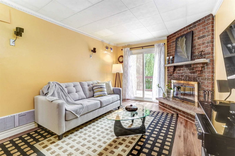 6585 Eastridge Rd, Mississauga, L5N4L5 | Image 2