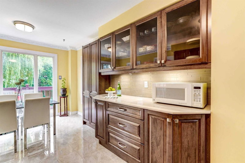 6585 Eastridge Rd, Mississauga, L5N4L5 | Image 3