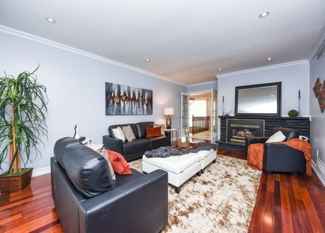 1004 Caldwell Ave, Mississauga, L5H1Z3 | Image 3