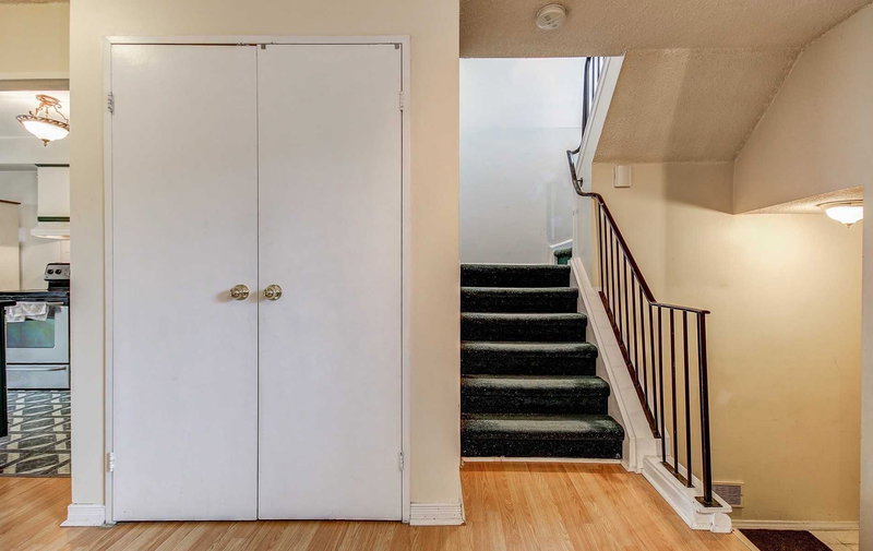 189 - 2170 Bromsgrove Rd, Mississauga, L5 J4J2 | Image 3