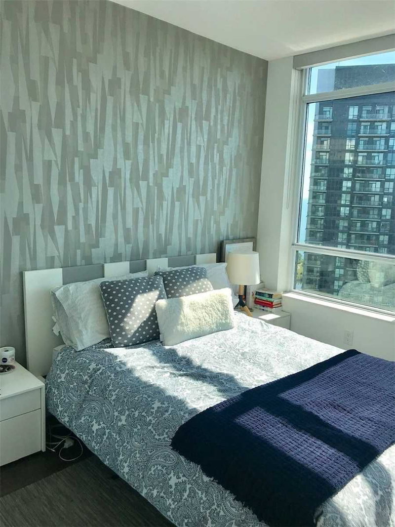 3901 - 36 Park Lawn Rd, Toronto, M6V0E5 | Image 3