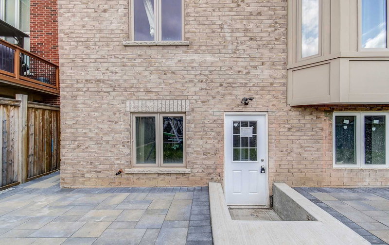 Bsmt - 10 Fort Williams Dr, Brampton, L6X0W5 | Image 3