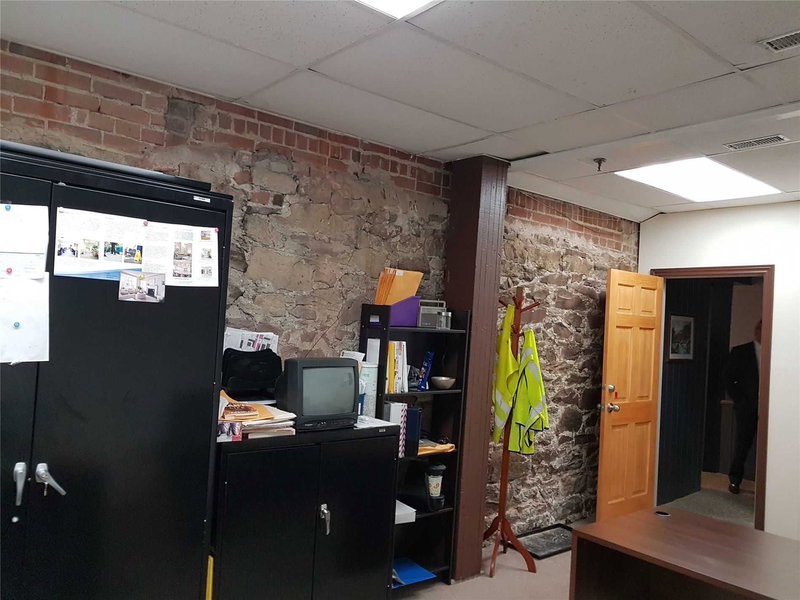 200 - 60 Queen St E, Brampton, L6V1A9 | Image 2