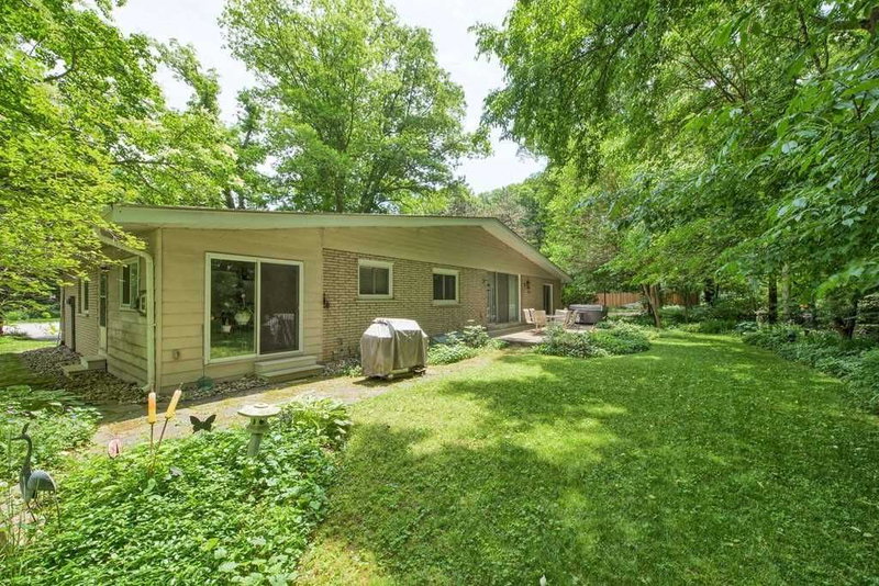 344 Dalewood Dr, Oakville, L6J4P5 | Image 3