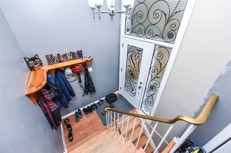 57 Mallard Cres, Brampton, L6S2T7 | Image 3