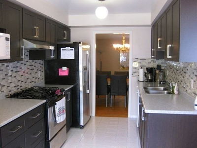 Unit 36 — 2555 Thomas St, Mississauga - Central Erin Mills image-0-3