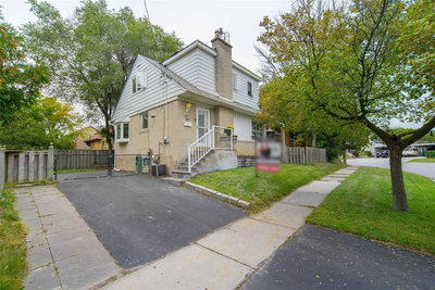 4 Tofield Crescent, Toronto, Ontario image-0-1