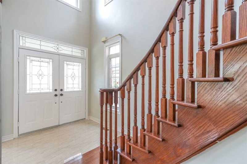 5914 Long Valley Rd, Mississauga, L5M 6J6 | Image 2