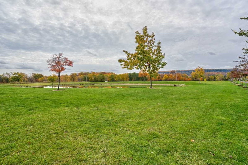 5431 Appleby Line, Burlington, L7M0P3 | Image 3