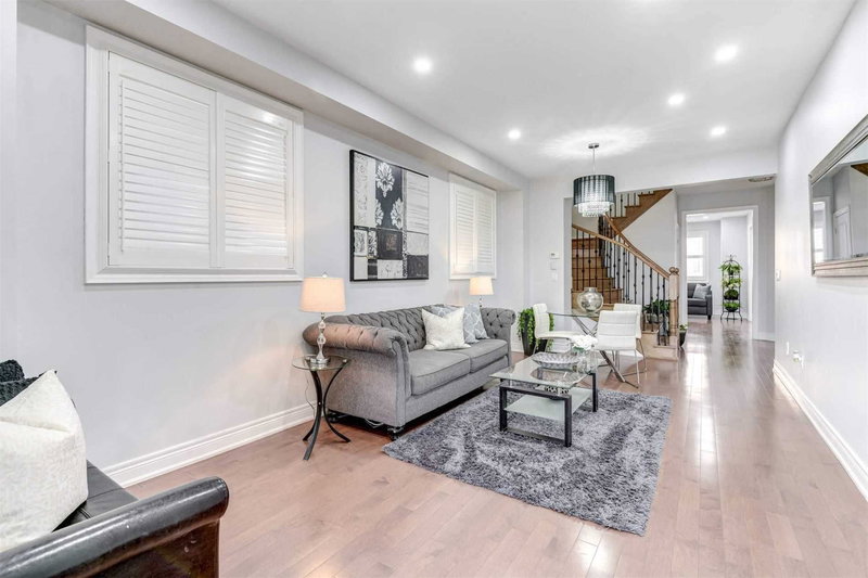 27 Blackstone River Dr, Brampton, L6R3V5 | Image 3