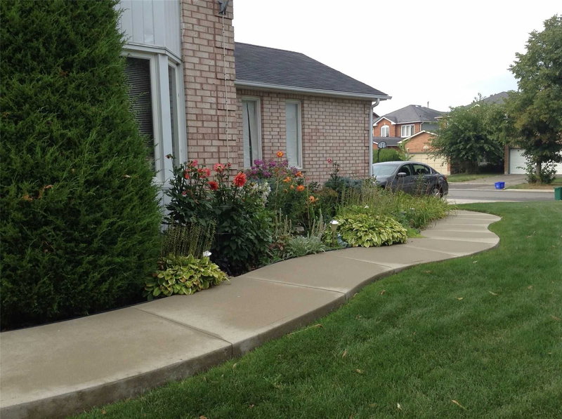 Room #1 - 6094 Prairie Circ, Mississauga, L5N5Z5 | Image 2