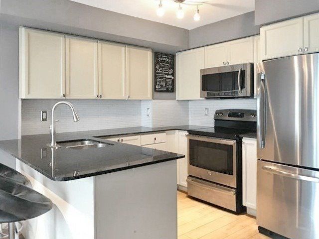 2102 - 33 Elm Dr W, Mississauga, L5B 4M2 | Image 3