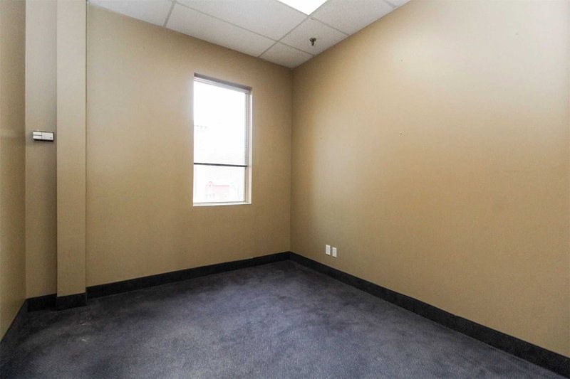 E5 - 18 King St E, Caledon, L7E1E8 | Image 3