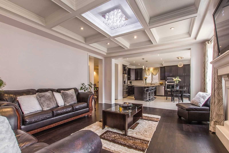 274 Hinton Terr, Milton, L9E1C8 | Image 2