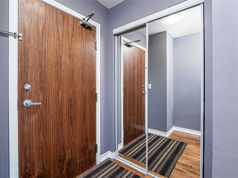 2102 - 33 Elm Dr, Mississauga, L5B4L2 | Image 2