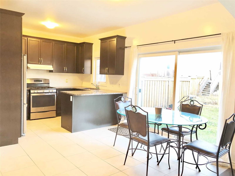 1 Elmcrest Dr, Brampton, L6Y5T7 | Image 3