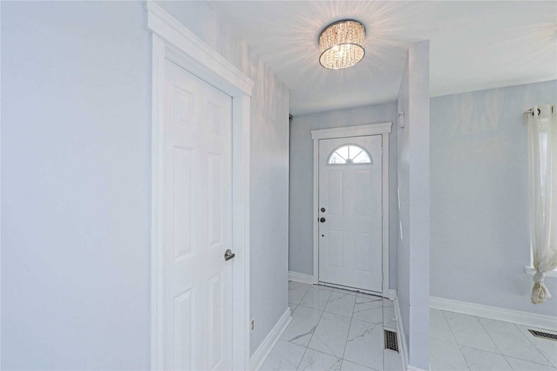 107 - 900 Central Park Dr, Brampton, L6Y4M5 | Image 2