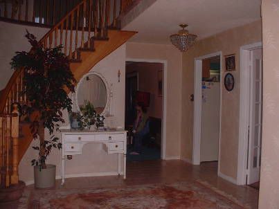 16 Chalmers Crt, Brampton, L6Z3G9 | Image 3