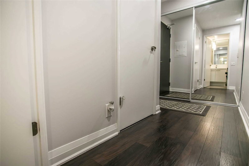 3105 - 5 Valhalla Inn Rd, Toronto, M9B1S9 | Image 2