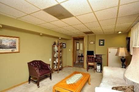 9 Ridgetop Ave, Brampton, L6X1Z6 | Image 3