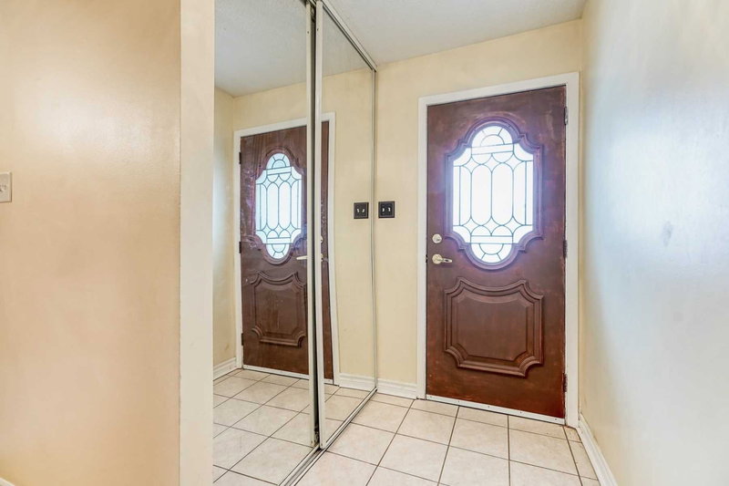 21 - 2006 Martin Grove Rd, Toronto, M9V 4A3 | Image 2