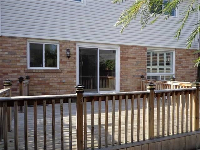 19 Wetmeadow Dr, Brampton, L7A2T6 | Image 3