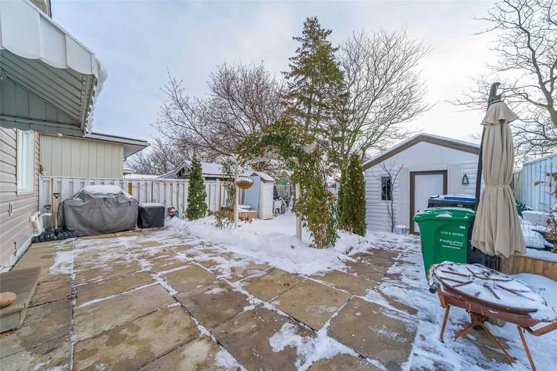 15 Huronia Crt, Brampton, L6S2C7 | Image 2
