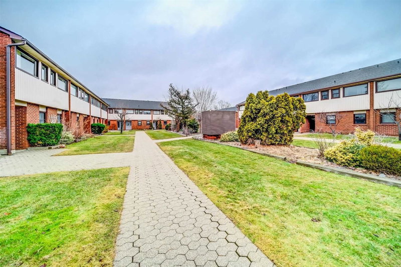 21 - 530 Falgarwood Dr, Oakville, L6H 1N3 | Image 2