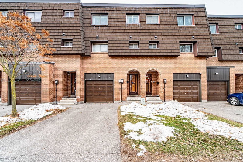 50 Darras Crt, Brampton, L6T1W7 | Image 2