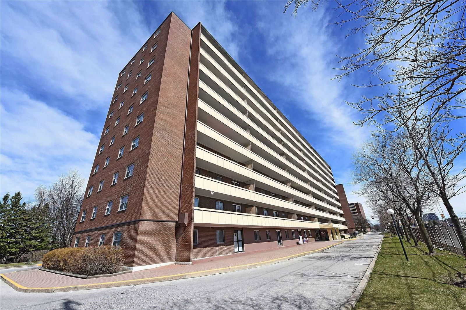Condo sold at 410-3533 Derry Road, Mississauga, Northeast, L4T1B1 - MLS: W4671597