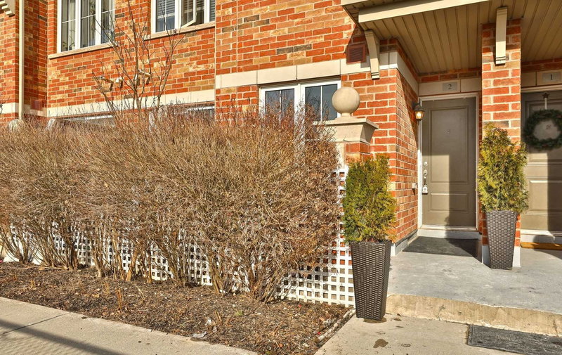 2 - 35 Hays Blvd, Oakville, L6H0J1 | Image 2