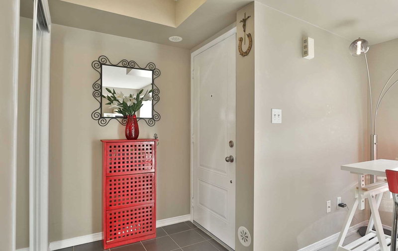 2 - 35 Hays Blvd, Oakville, L6H0J1 | Image 3