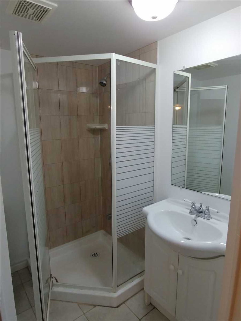 Bsmt - 794 Khan Cres, Mississauga, L5V2R2 | Image 3