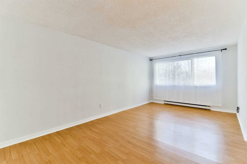 189 - 2170 Bromsgrove Rd, Mississauga, L5J4J2 | Image 3